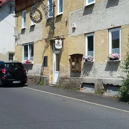 Zlaty Jelen Pernink Gasthof *